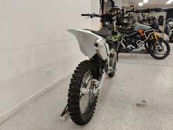 2026 Triumph TF 250-X BLACK/WHIT