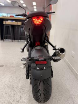 2026 Triumph TRIDENT 800 Jet Black