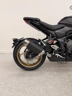 2026 Triumph TRIDENT 800 Jet Black