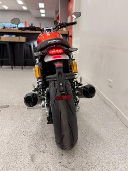 2026 Triumph BONNEVILLE SPEED TWIN 1200 RS black