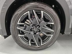 2025 Peugeot 5008 GT Premium Hybrid