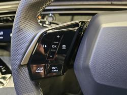 2025 Peugeot 5008 GT Premium Hybrid