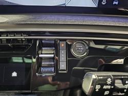 2025 Peugeot 5008 GT Premium Hybrid