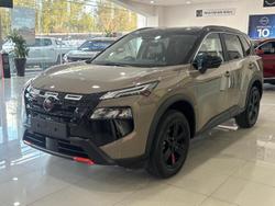2026 Nissan X-TRAIL Rock Creek T33 Baja Storm/Black Roof