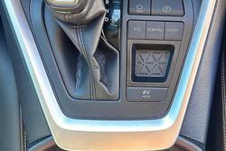 2024 Toyota RAV4 CRUISER (2WD) HYBRID