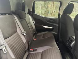 2022 Nissan Navara ST