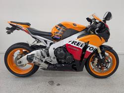 Honda CBR1000RR (fireblade)