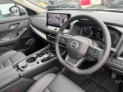 2026 Nissan X-TRAIL ST-L e-POWER T33 Gun Metallic