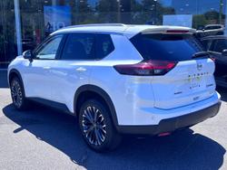 2026 Nissan X-TRAIL Ti e-POWER T33 Everest White