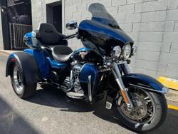 2017 Harley-Davidson Tri Glide Anniversary 107 (FLHTCUTG_ANV) Trike Black