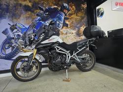 2011 Triumph TIGER 800 WHITE