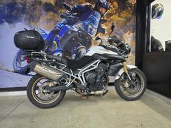 2011 Triumph TIGER 800 WHITE
