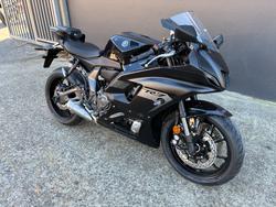 2025 Yamaha YZF-R7LA BLACK