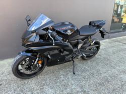 2025 Yamaha YZF-R7LA BLACK
