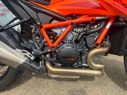 2025 Ktm 1390 SUPER DUKE R Orange