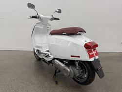 2025 Lambretta 2025 Lambretta 200CC V200 Special Flex Dual Channel ABS White