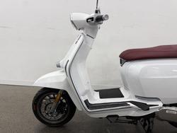 2025 Lambretta 2025 Lambretta 200CC V200 Special Flex Dual Channel ABS White