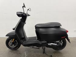2025 Lambretta 2025 Lambretta 200CC V200 Special Flex Dual Channel ABS Black