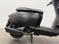2025 Lambretta 2025 Lambretta 200CC V200 Special Flex Dual Channel ABS Black