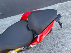 2024 Ducati STREETFIGHTER V2 R