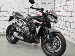 2022 Triumph Street Triple R 765 Street Triple Silver