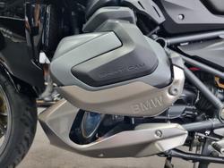 2023 BMW Motorrad R 1250 RS TRIPLE BLACK BLACK STORM METALLIC