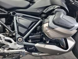 2023 BMW Motorrad R 1250 RS TRIPLE BLACK BLACK STORM METALLIC