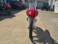 2006 Honda CR250R Red