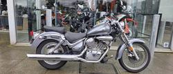 Suzuki Intruder 250LC (VL250)