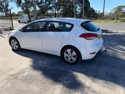 2017 KIA CERATO S