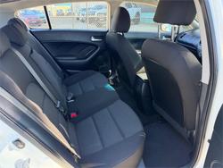 2017 KIA CERATO S