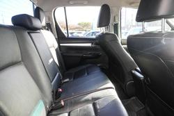 2017 Toyota Hilux SR5