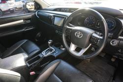 2017 Toyota Hilux SR5