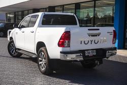 2017 Toyota Hilux SR5