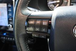 2022 Toyota Hilux SR5