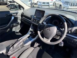 2023 MITSUBISHI ECLIPSE CROSS ES (2WD)