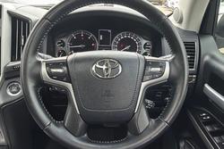 2017 Toyota Landcruiser VX