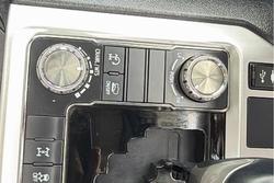 2017 Toyota Landcruiser VX