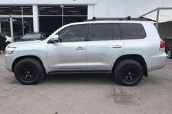 2017 Toyota Landcruiser VX