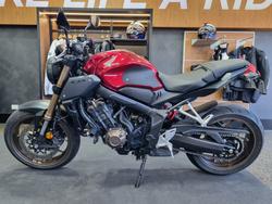 2023 Honda CB650R Red