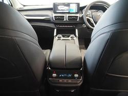 2025 LDV D90 Executive