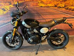 2025 Triumph Scrambler 400 X Scrambler Silver