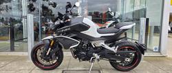 2023 CFMOTO 800NK Advance NK White
