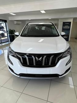 2025 Mahindra XUV700 AX7