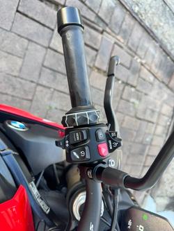2021 BMW Motorrad S 1000 R RED