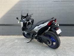 2018 Yamaha TMAX 530 SX WITH ABS (XP530A) SILVER