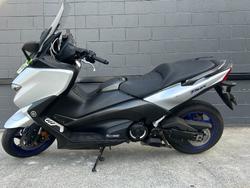 2018 Yamaha TMAX 530 SX WITH ABS (XP530A) SILVER