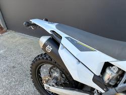 2021 HUSQVARNA FE250 WHITE
