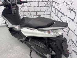 2014 Piaggio Beverly 350 (BV 350) Beverly White