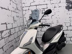 2014 Piaggio Beverly 350 (BV 350) Beverly White